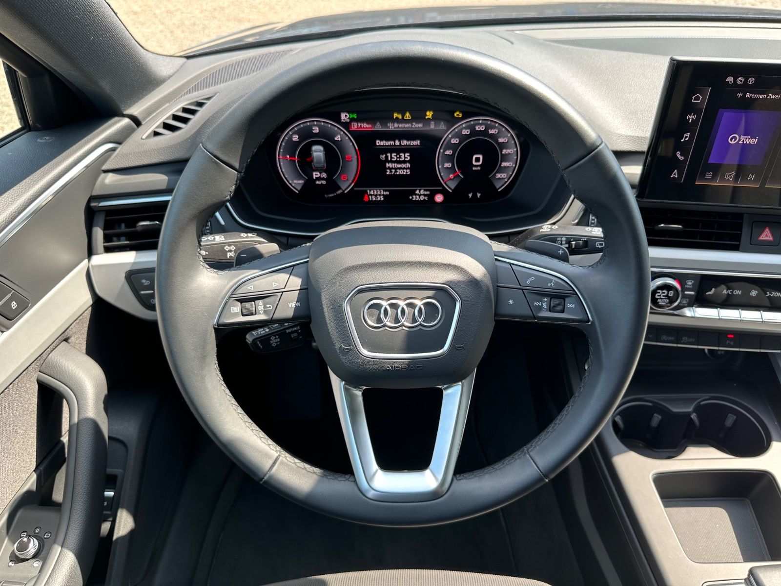 Fahrzeugabbildung Audi A4 Avant 40 TDI S line S-Tron Pano/Navi/GRA/LED