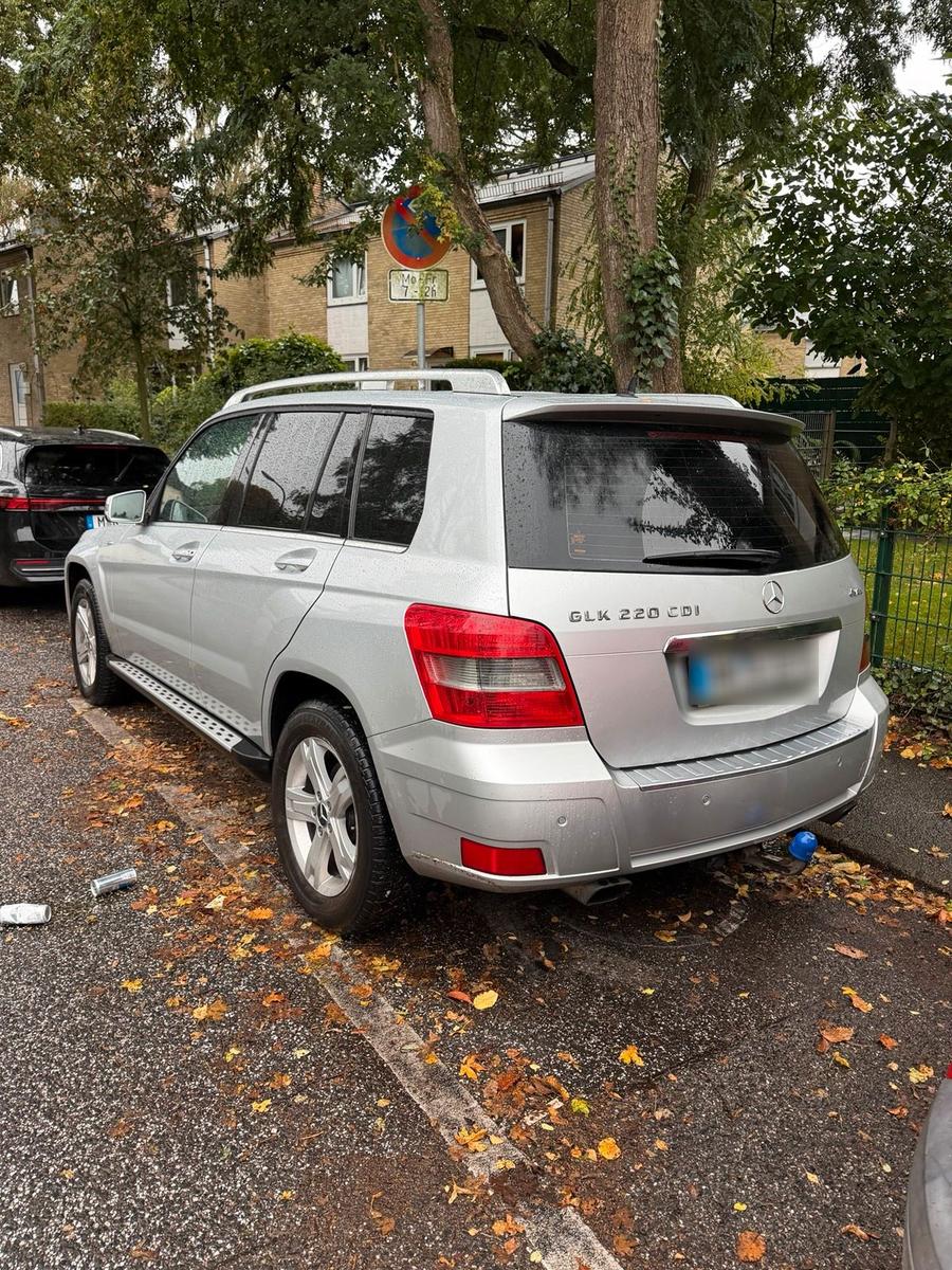 Mercedes-Benz GLK220 2009 — engine 170 HP (125kW)