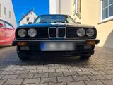BMW E30 323i Coupé - BMW 323: Sportwagen, 323i