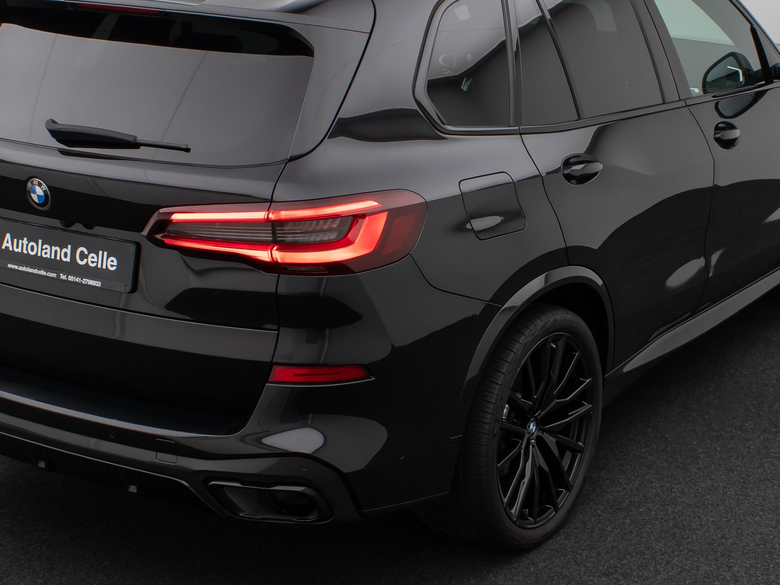 Fahrzeugabbildung BMW X5 xD30d M Sport Panorama Kamera HUD DAB HiFi