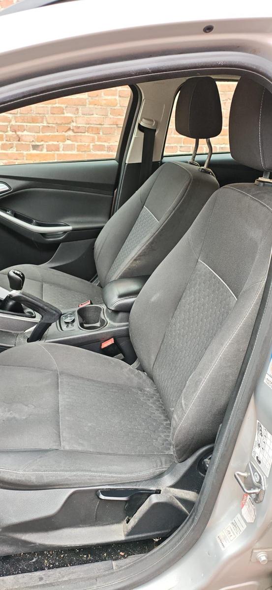 Ford Focus 2013 — photo 14
