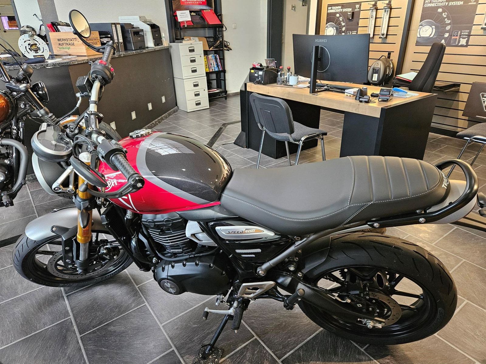 Fahrzeugabbildung Triumph Speed 400 sofort Verfügbar