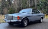 Mercedes-Benz Mercedes 230 CE - Mercedes-Benz Coupé aus dem Jahr 1984