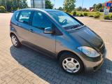 Mercedes-Benz Mercedes A 170 im guten Zustand zu verkaufen! - Mercedes-Benz: V170