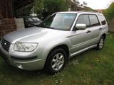 Subaru Forester 2.0, 4x 4  VOLLEDER        AUTOMATIK - Subaru Forester: Kombi