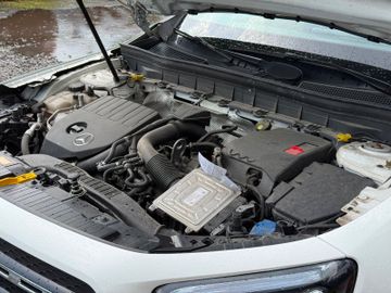 Mercedes GLB 180 - 4