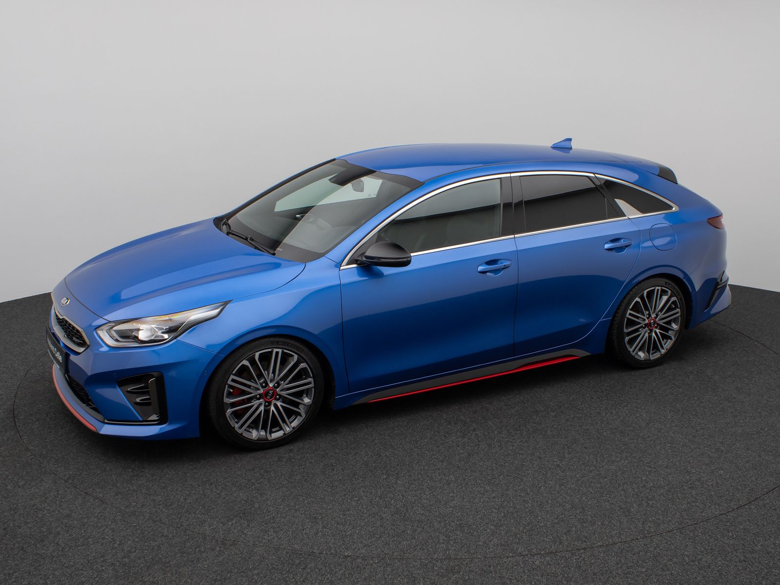 Fahrzeugabbildung Kia ProCeed GT 1.6 T-GDI DCT Kamera DAB JBL Sport
