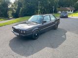 BMW E30 318i 2-türer - BMW 318 aus 1988: 318i