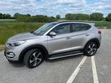 Hyundai TUCSON 2.0 CRDi 136kW  Premium Pano Klima Ahk  - Hyundai in Lübeck