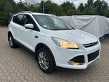 Ford Kuga Titanium 1,6 AWD - Ford Kuga: Limousine
