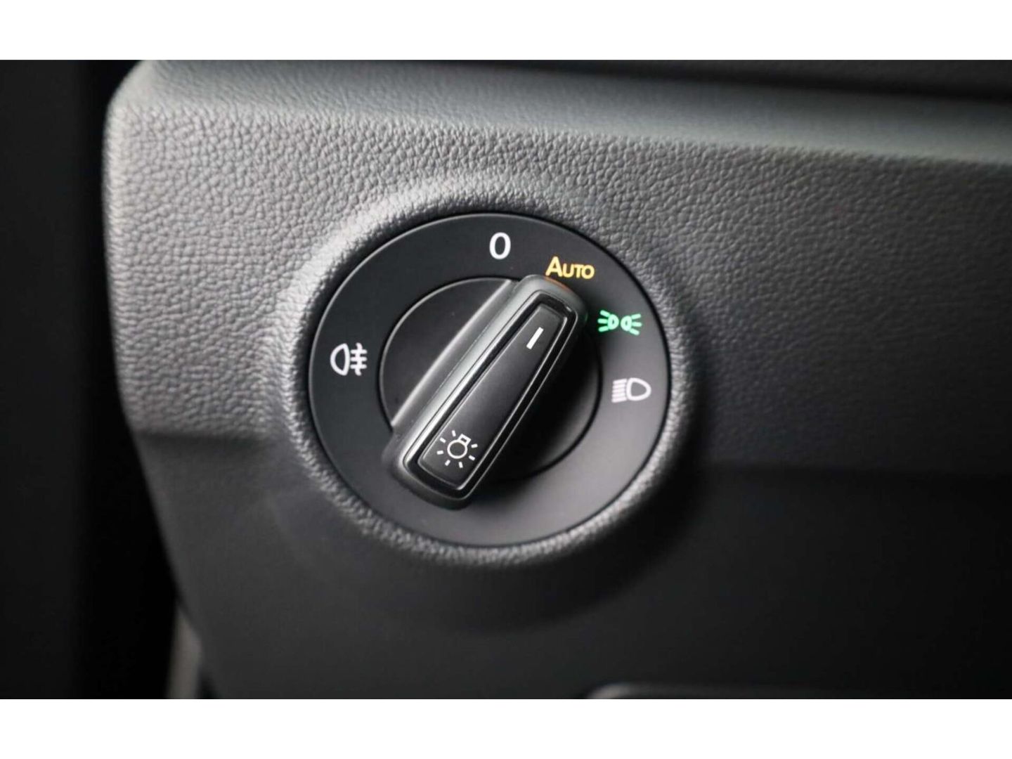 Volkswagen T-Roc - Bild 14