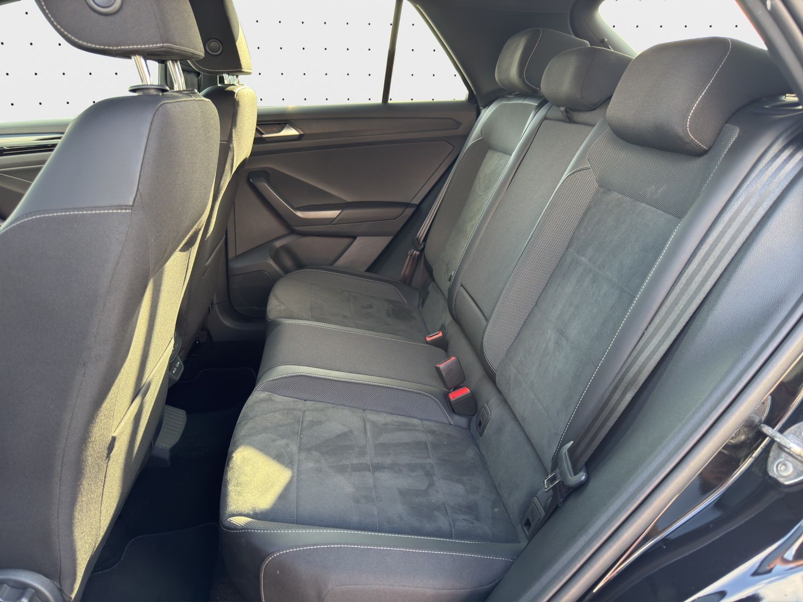 Volkswagen T-Roc - Bild 16