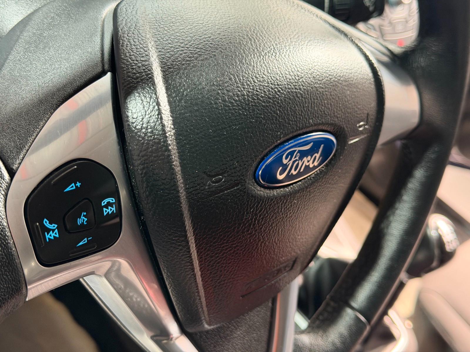 Ford Fiesta Sync Edition 1,25 Sitzheizung