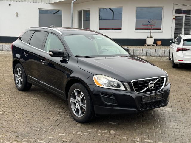 Volvo XC 60 Summum AWD/XEN/LEDER/PANO/AHK