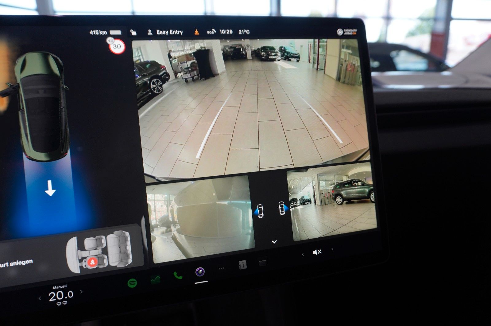 Fahrzeugabbildung Tesla Model 3 Standard Range RWD  NAVI/KAMERA/SH/PILOT