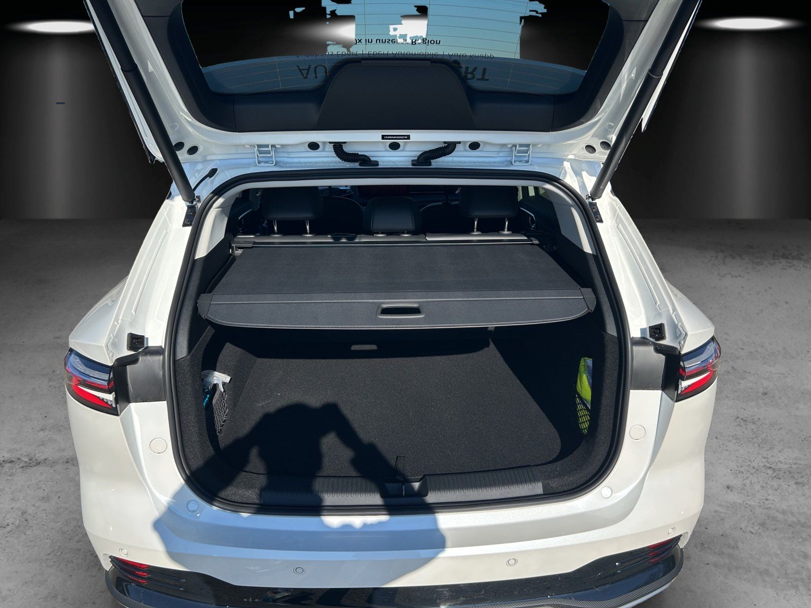 Fahrzeugabbildung MG MG HS Luxury AT