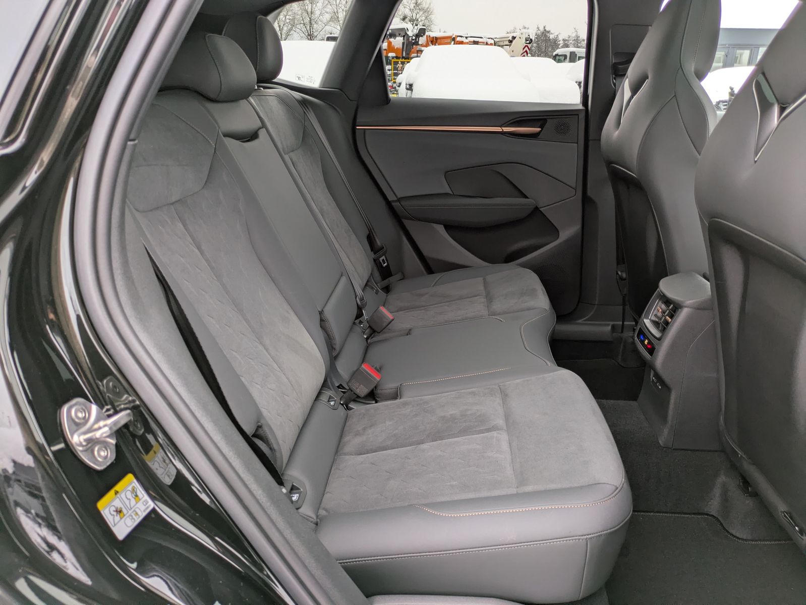 Fahrzeugabbildung CUPRA Terramar 2.0 TSI 4D VZ HUD*MATRIX*PANO*DCC*20"