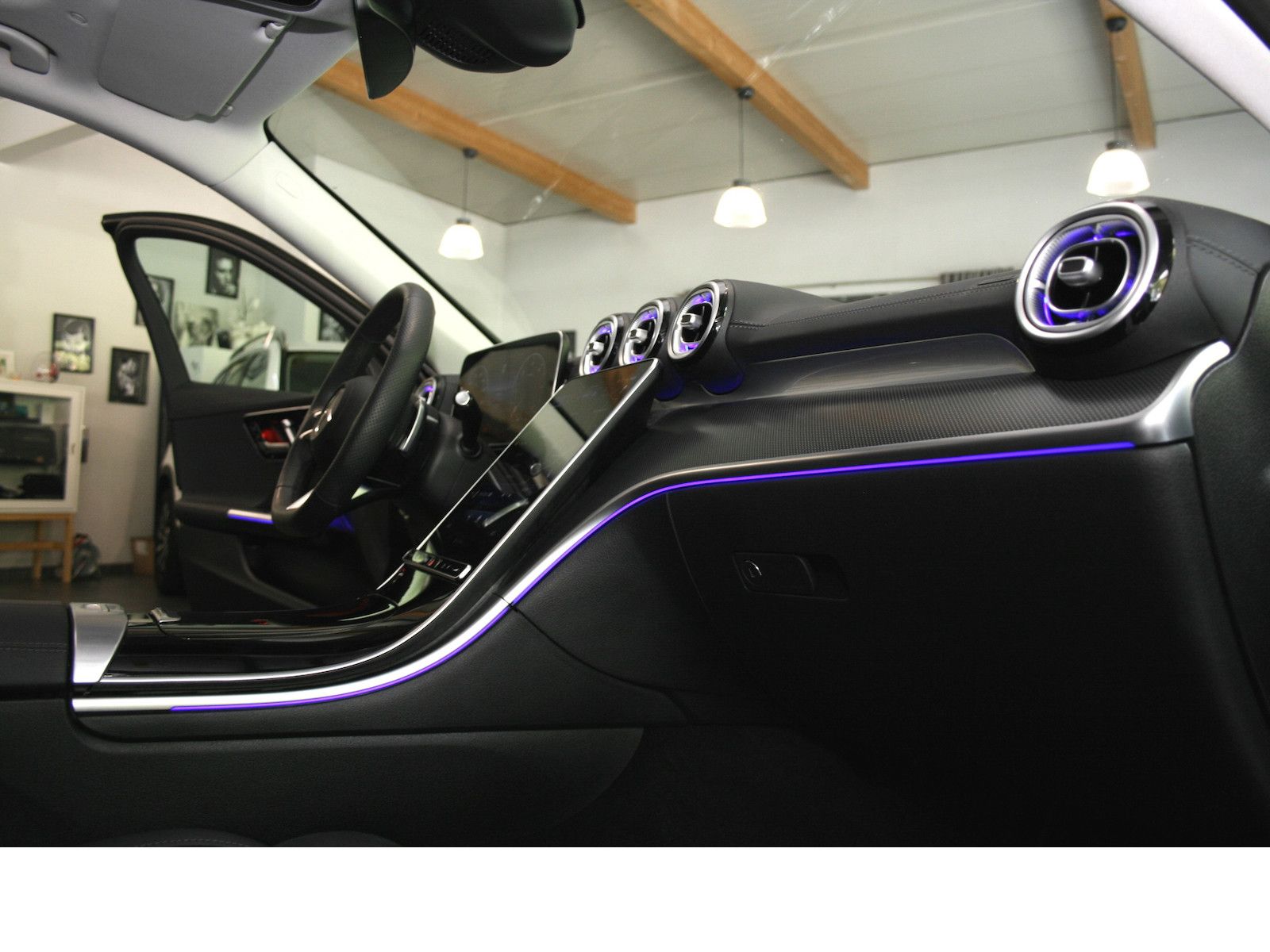Fahrzeugabbildung Mercedes-Benz C 200 d AMG Plus *AHK*Pano-Dach*Night*Memory