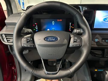 Ford Tourneo Courier Titanium Automatik AHK