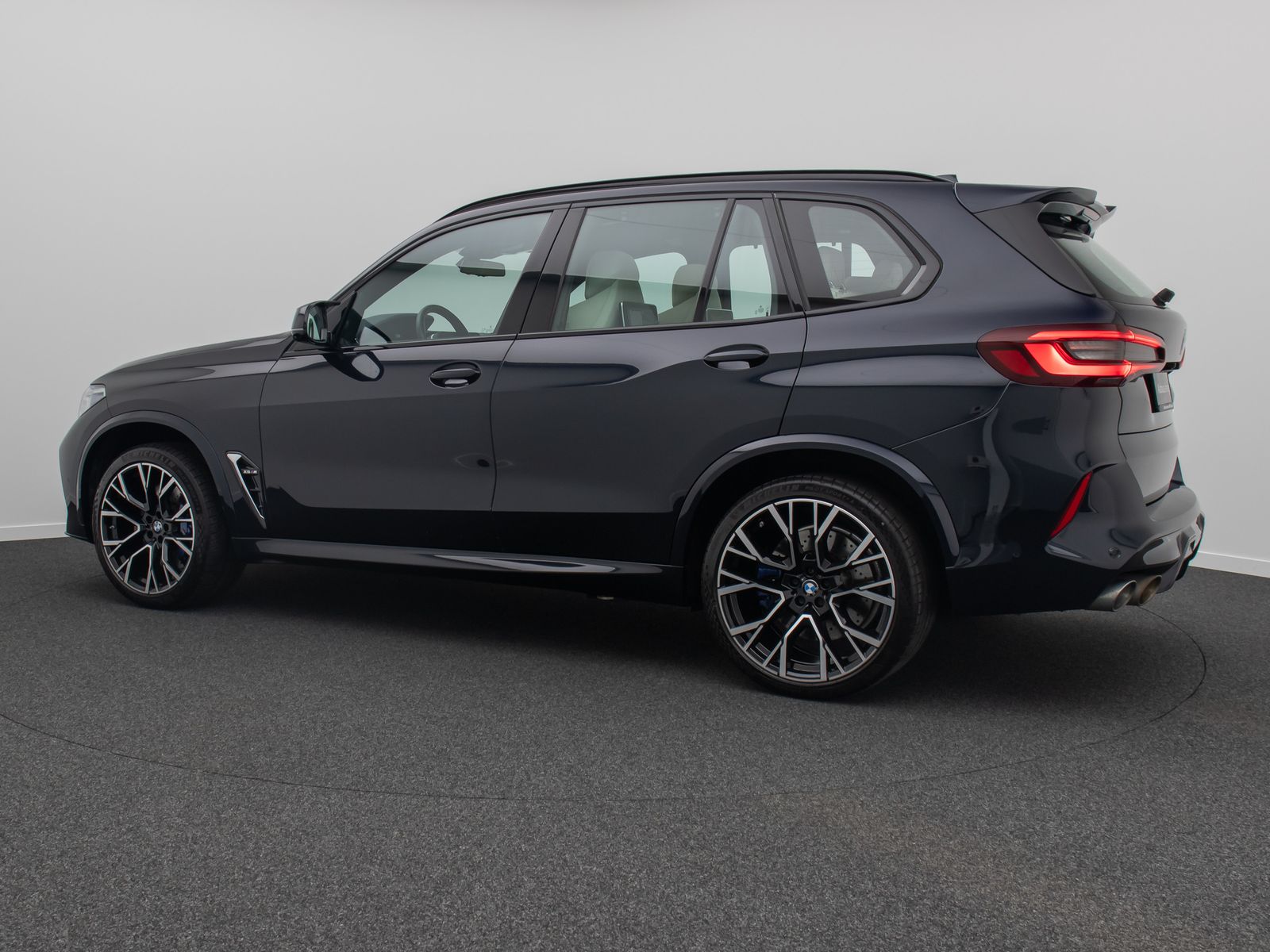 Fahrzeugabbildung BMW X5 M FondEntert NightVision TV SkyLoung MegaVoll