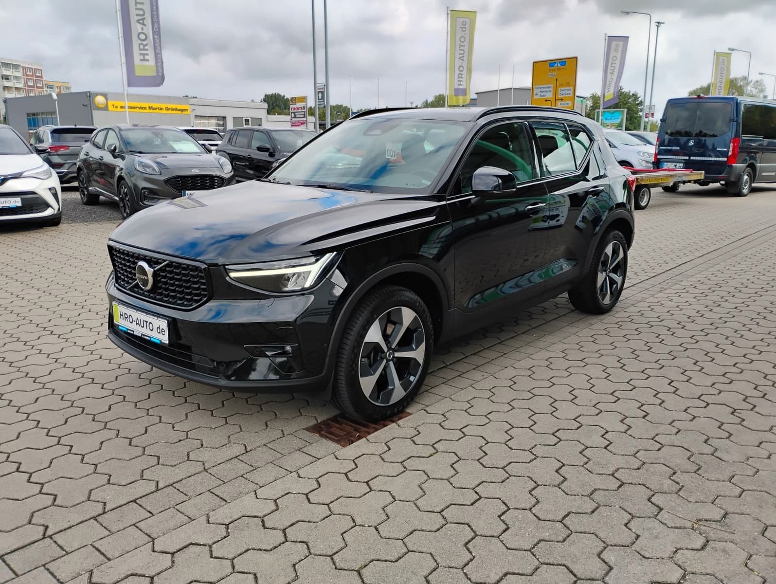 Volvo XC 40 (08/2022, Benzin)