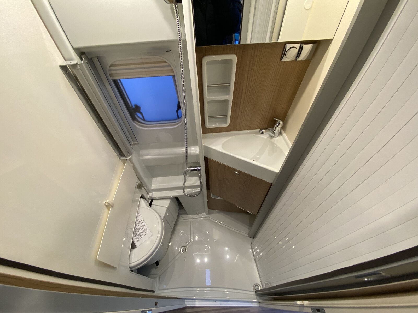 Fahrzeugabbildung Malibu Van comfort 600 DB 12000,- EUR Rabatt