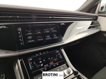 Audi Q8 - 12
