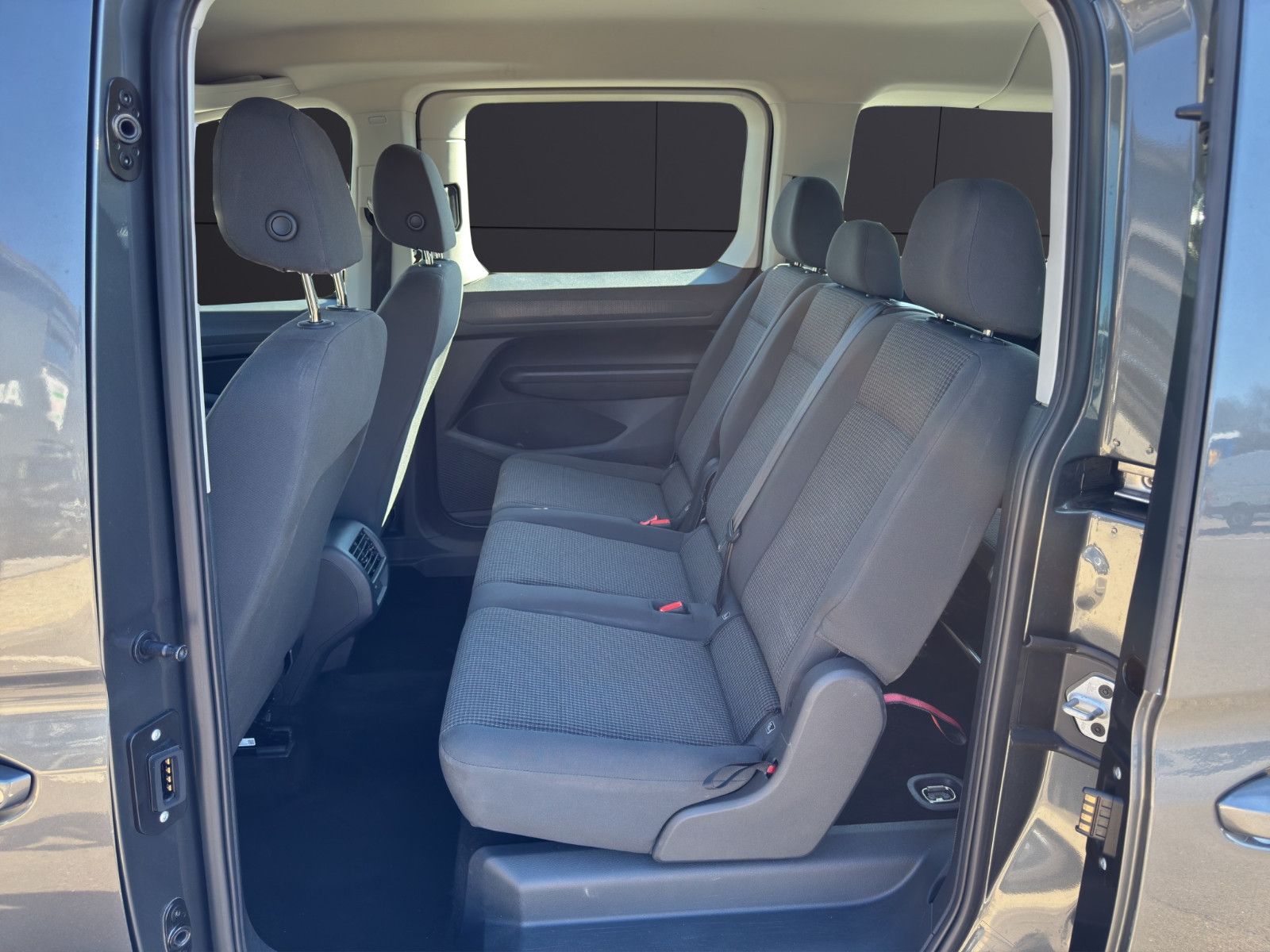 Fahrzeugabbildung Volkswagen Caddy Maxi *Apple CarPlay*Tempomat*7 Sitzer