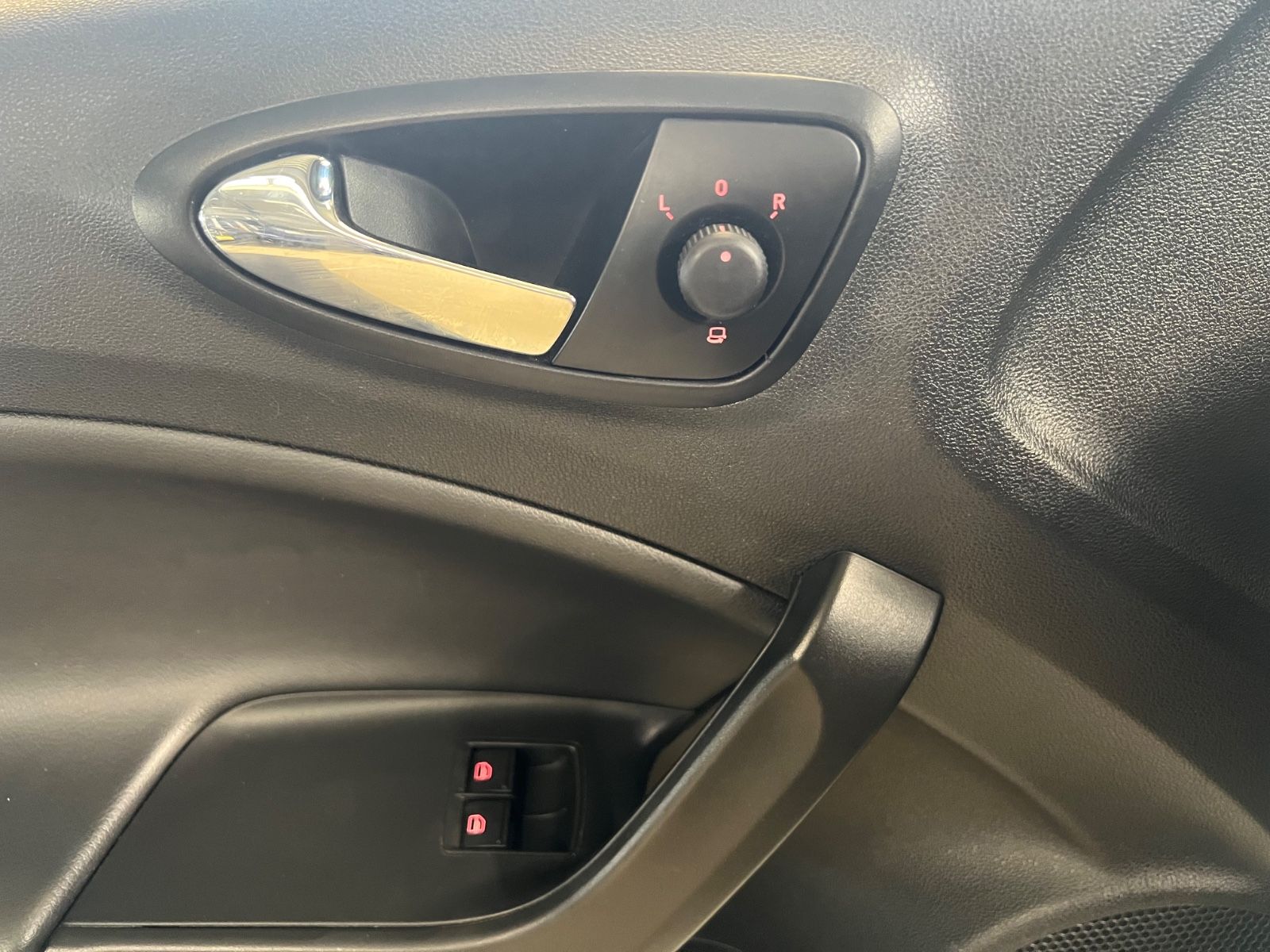 Fahrzeugabbildung SEAT Ibiza Style 1.4 TDI*NAVI*ALCANTARA*PANORAMADACH*