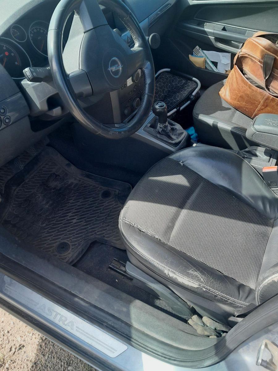 Opel Astra 2005 — photo 6
