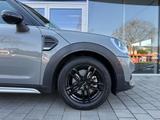 MINI Mini Cooper Countryman  AHK, Navi, PDC, 8-fach - graue MINI Cooper Countryman