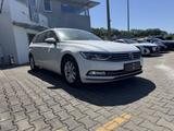 Volkswagen Passat Variant 2.0 TDI Comfortline Navi LED ACC  - VW Passat Variant Gebrauchtwagen in Stuttgart
