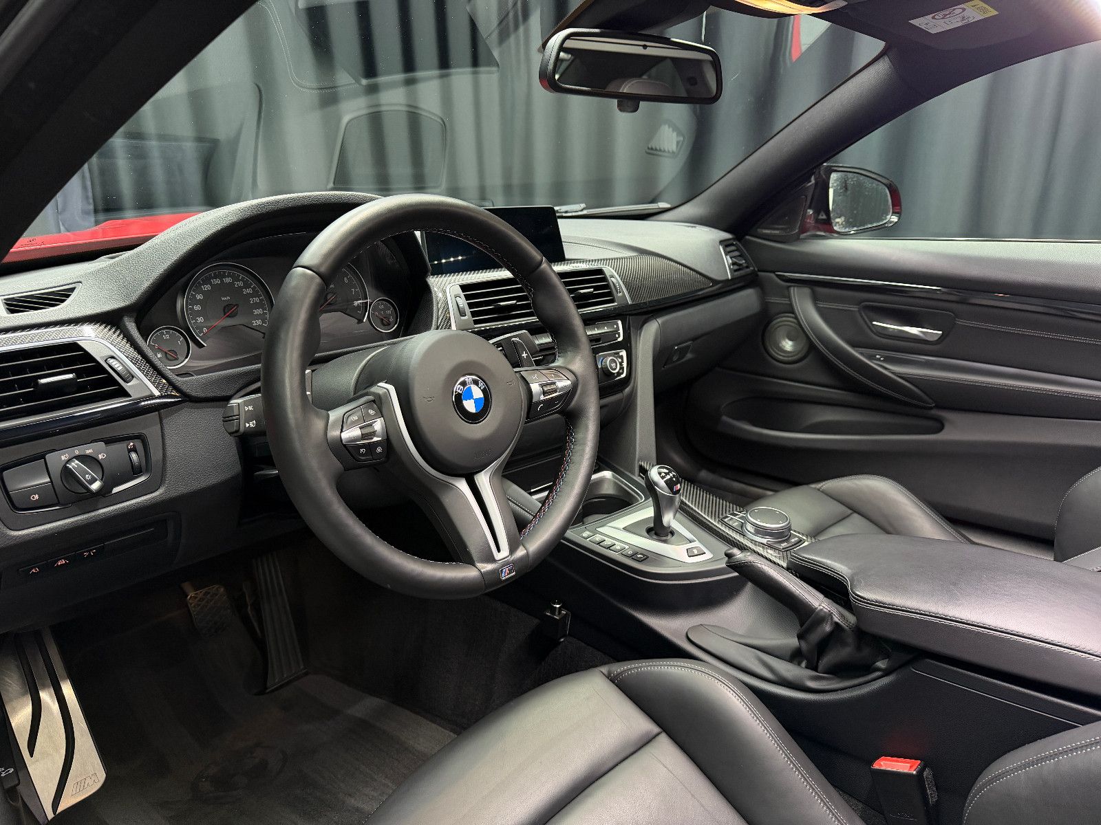 Fahrzeugabbildung BMW M4 Coupe |LCI|INDIVIDUAL|AULITZKY|KW|H/K|
