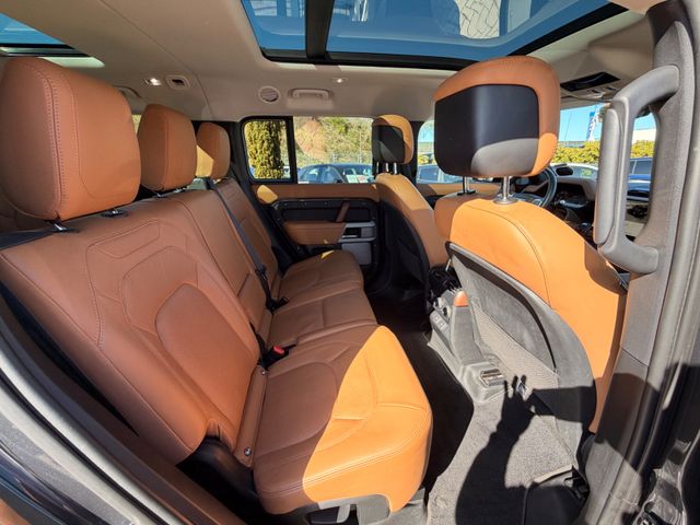 Land Rover Defender 130 First Edition Vollausstatttung