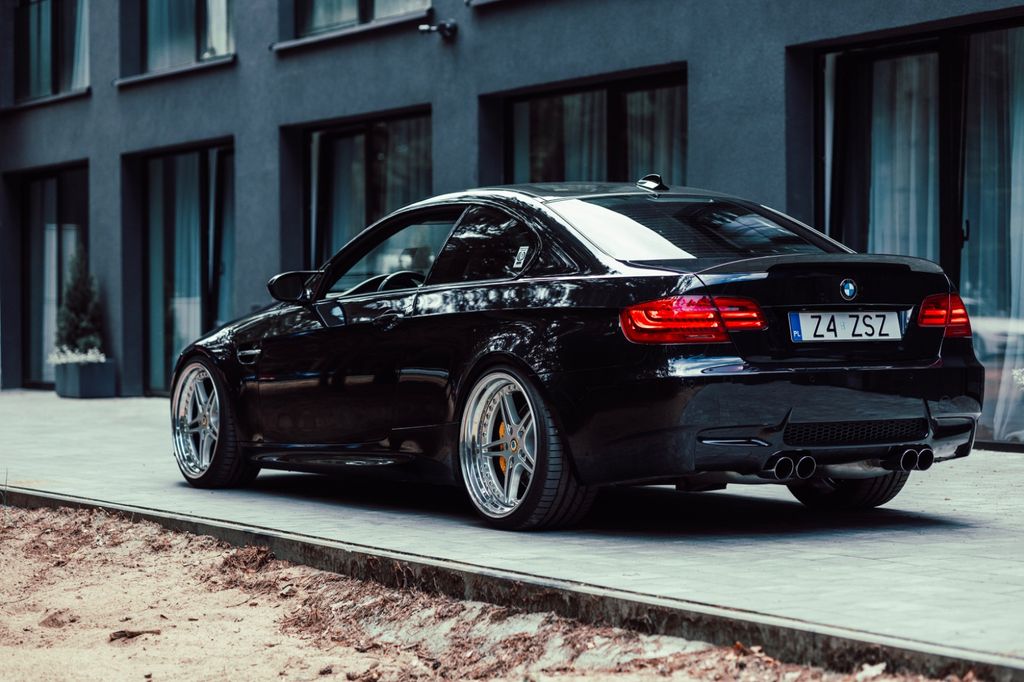 BMW M3 2011