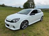 Opel Astra H OPC Nürburgring Edition - Opel Astra: Opc Nürburgring Edition