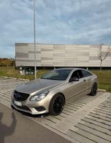 Mercedes-Benz Mercedes E Coupé 250 - Mercedes-Benz E 250 in Stuttgart