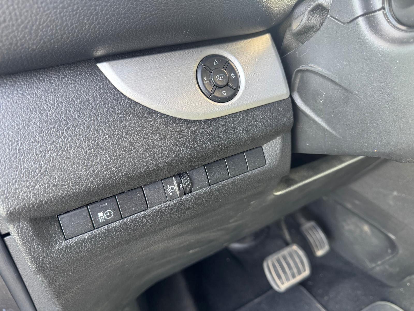 Fahrzeugabbildung Peugeot TravellerBusiness/ 1.HAND/SCHECKHEFT/ZAHNRIEMEN