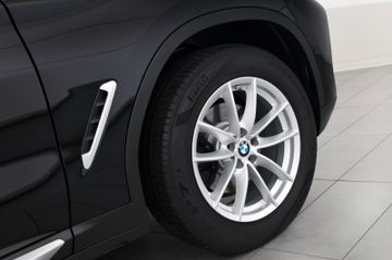 BMW X3 xDrive20d LEDER LASER HUD ACC STHZ RFK AHK