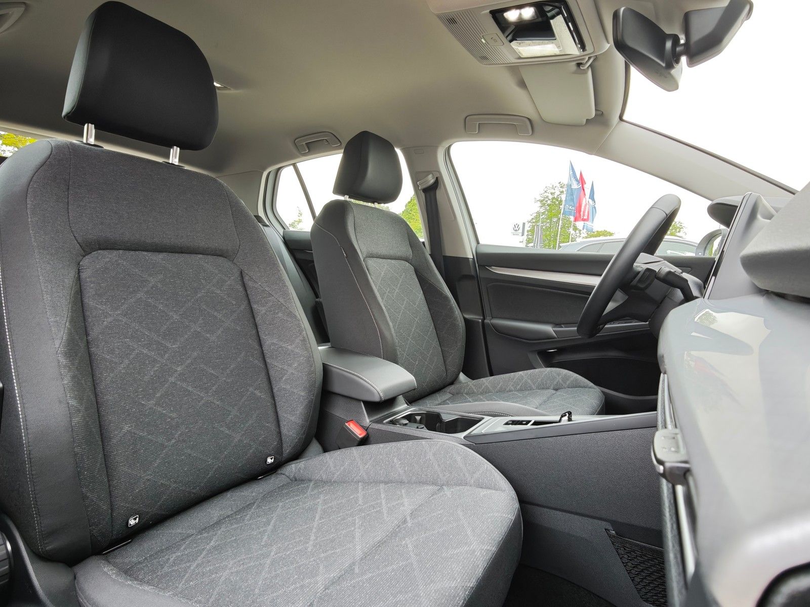 Volkswagen Golf VIII Life 1.0 eTSI DSG LED*Nav*Alu*ACC*SHZ* foto 15