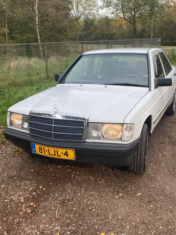 Mercedes-Benz W201 190 E2.0