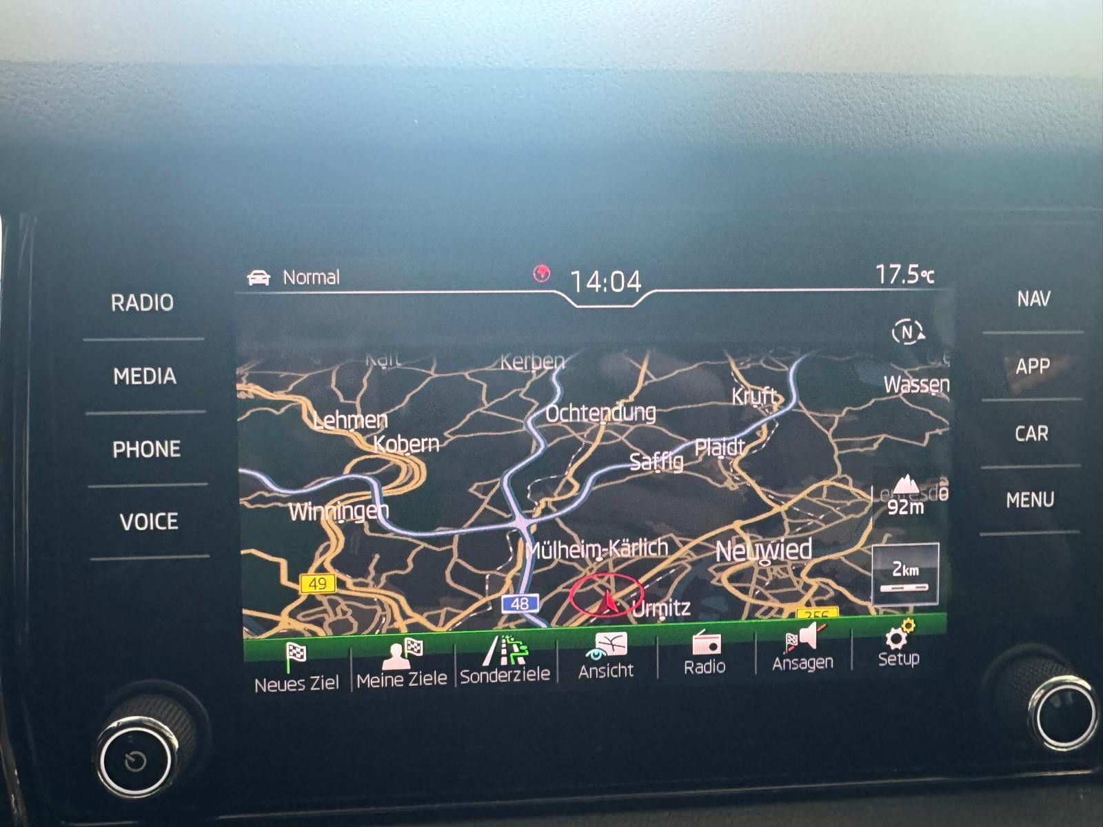 Fahrzeugabbildung SKODA Kodiaq Style  /AHK/1.HAND/SCHECKHEFT/NAVI