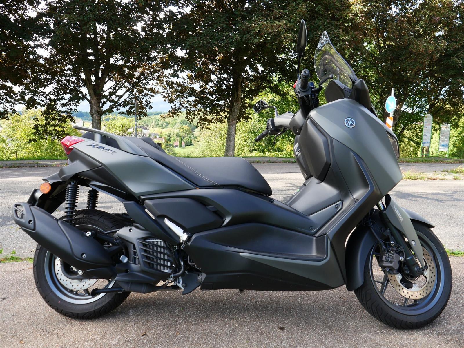 Yamaha XMAX 125