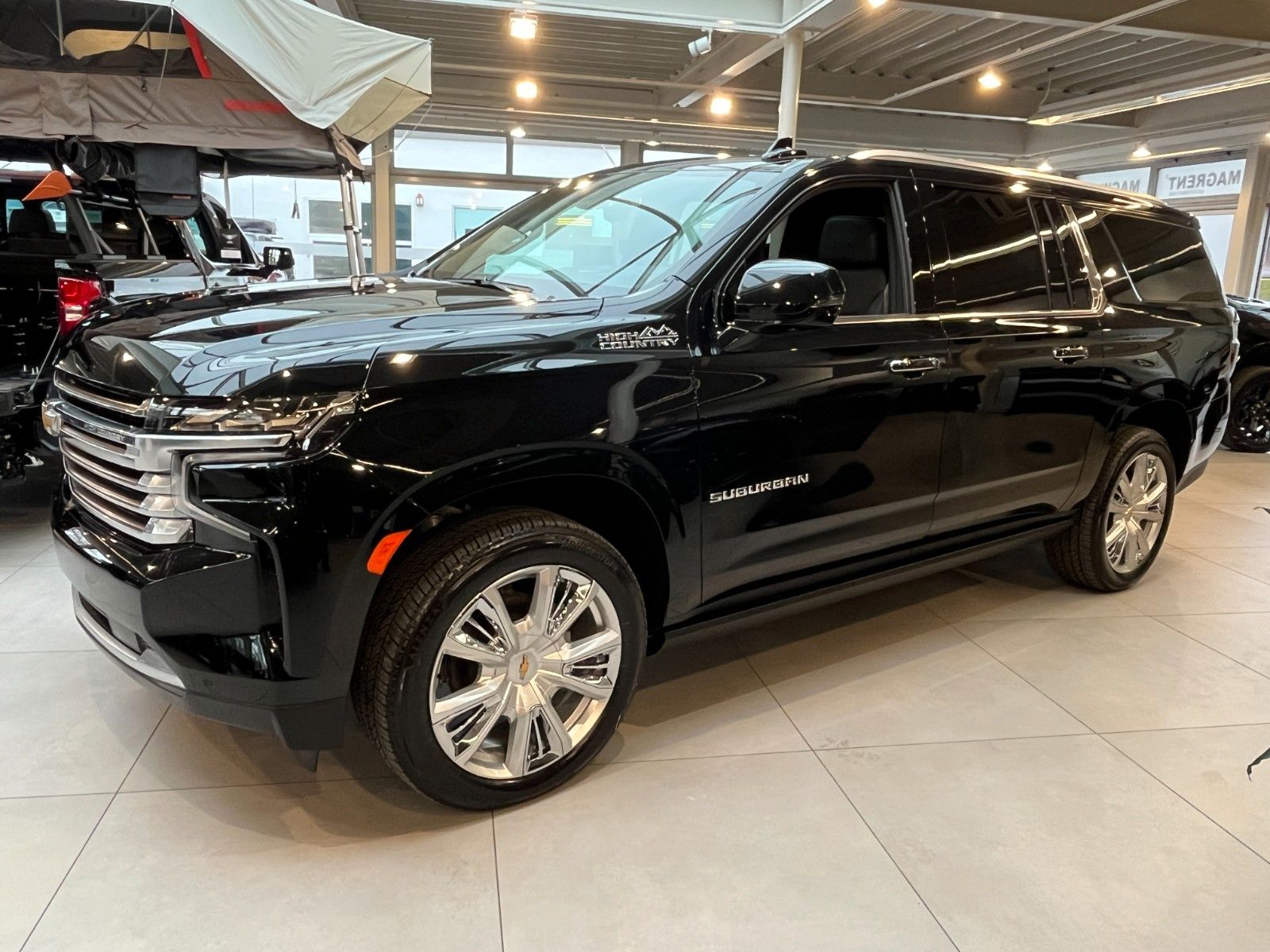 Fahrzeugabbildung Chevrolet Suburban High Country 6.2 *AHK*Pano*360°