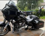 Harley-Davidson Street Glide  - KICKSTARTER