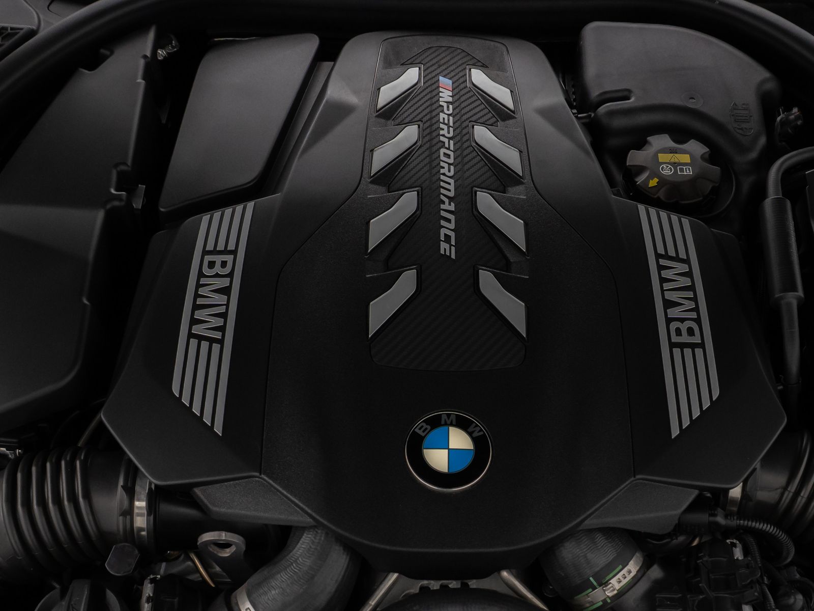 Fahrzeugabbildung BMW M850i xD GC Panorama 360°DAB H/K SoftCl 20Zoll