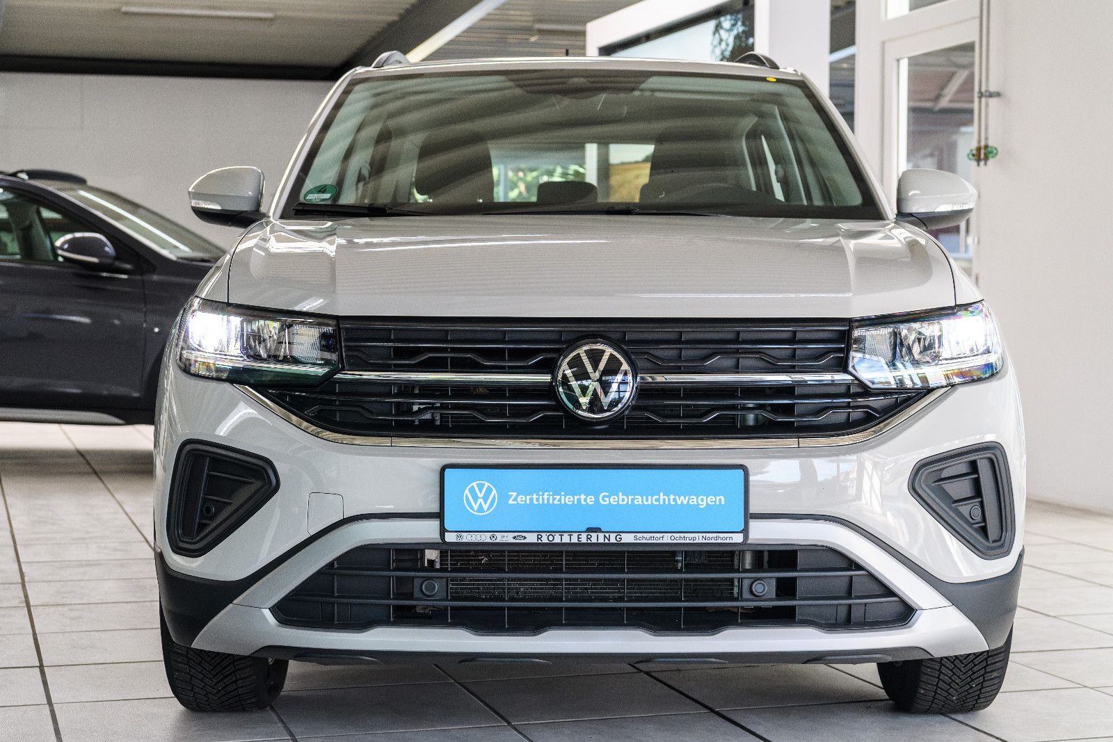 Fahrzeugabbildung Volkswagen T-Cross Life 1.0 TSI LED+KAMERA+NAVI+ACC+5 J.GAR