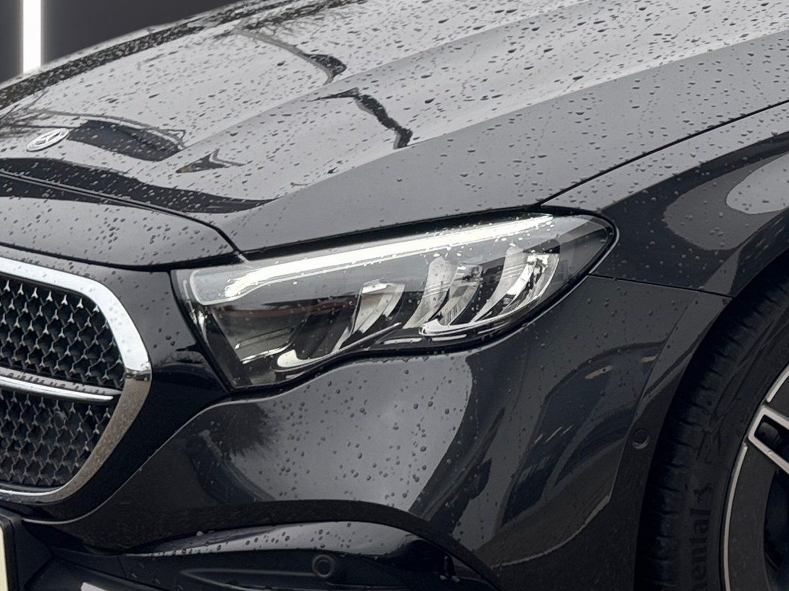 Fahrzeugabbildung Mercedes-Benz E 200 T AMG Adv.*MBUX-Superscreen*DISTRONIC*LED*