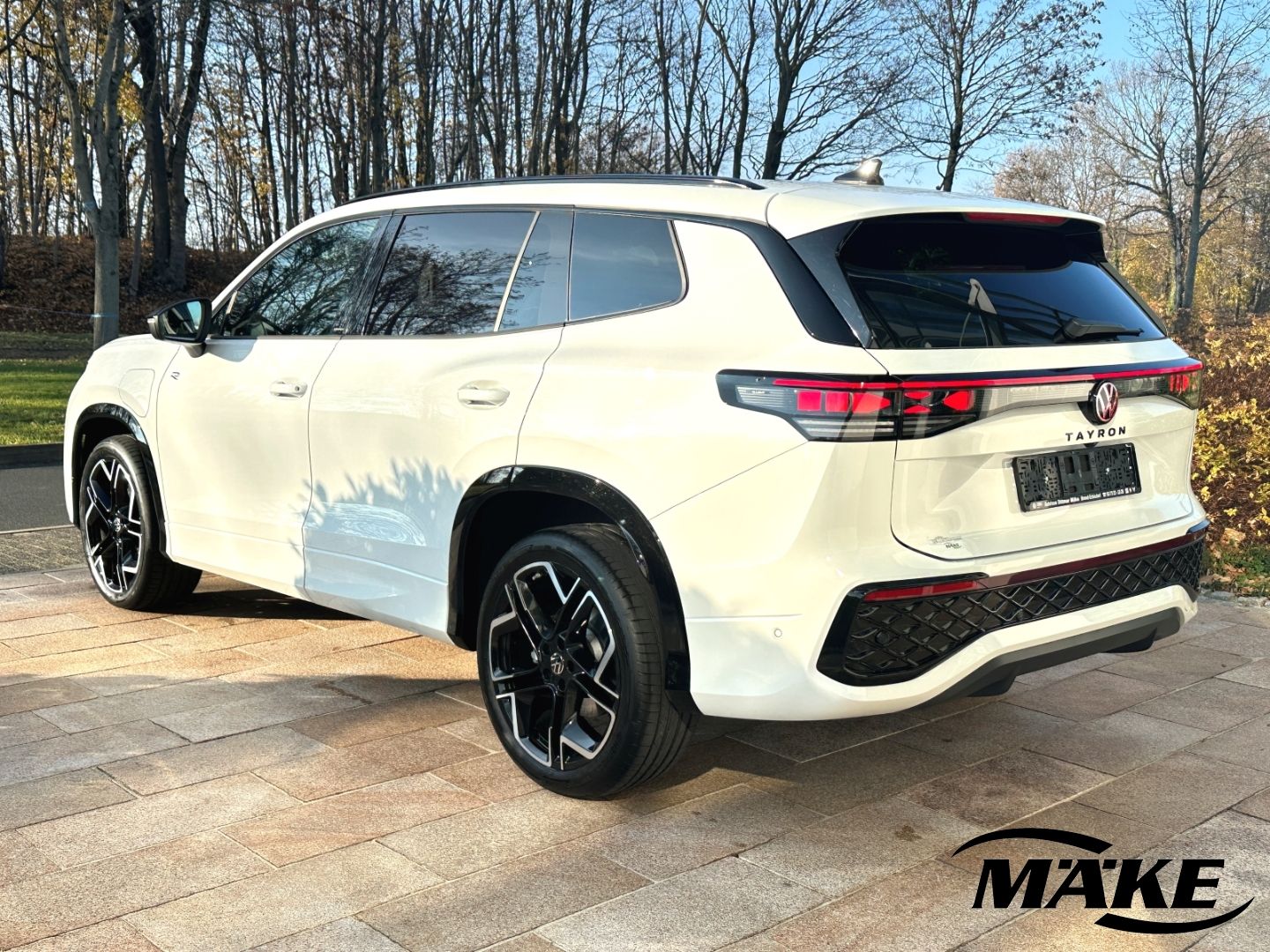 Tayron R-Line 1.5eHybrid DSG BLACK ST. AHZV IQ.L