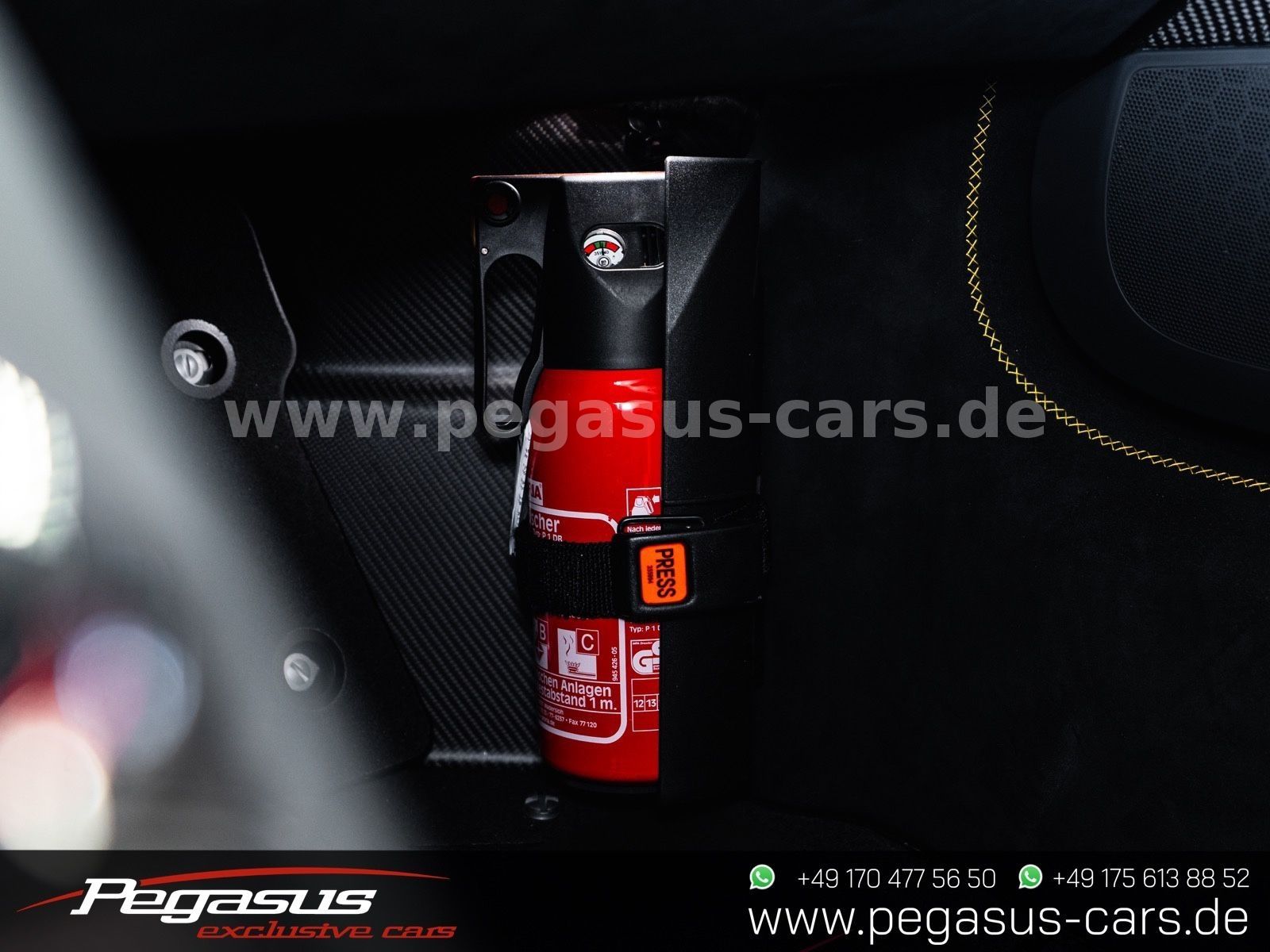 LAMBORGHINI Aventador - 48